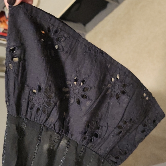 Entro Dress - Picture 7 of 7